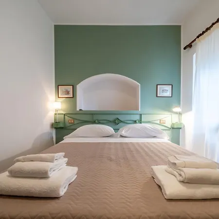 Via Arnolfo Di Cambio ,great For Families!